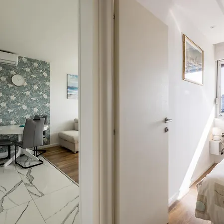 Appartement Seeker In Center